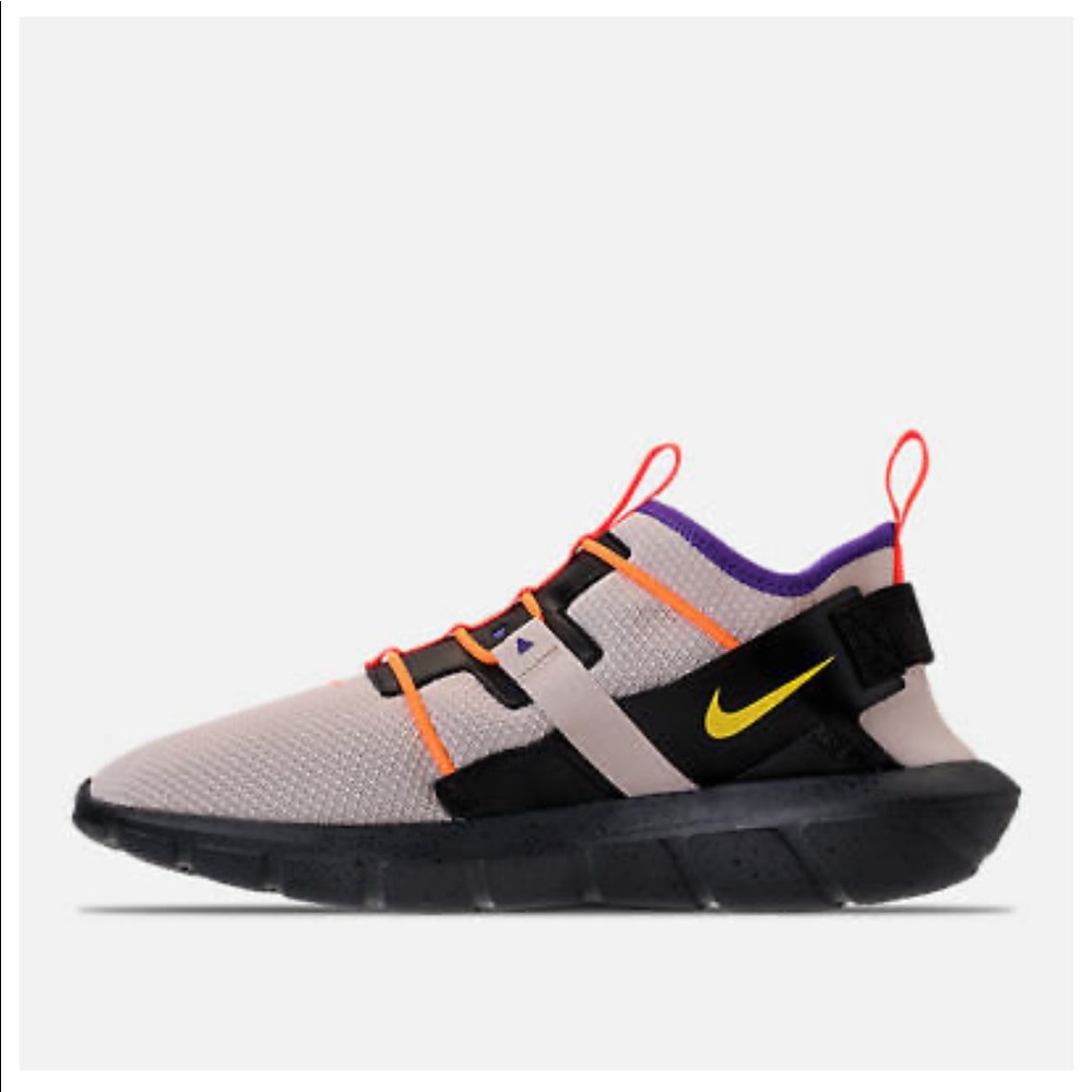 Nike Vortak Mowabb Desert Sand Shoes